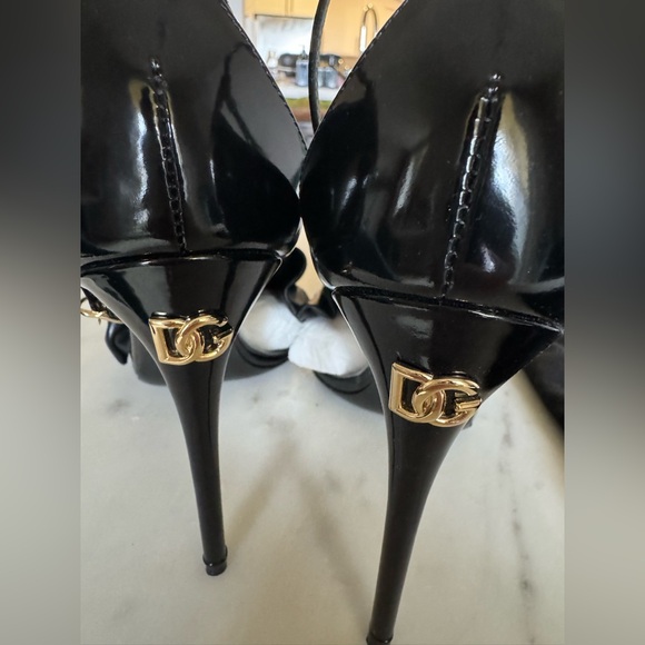 New Dolce and Gabbana heels. Worn once for a photoshoot - Picture 8 of 8